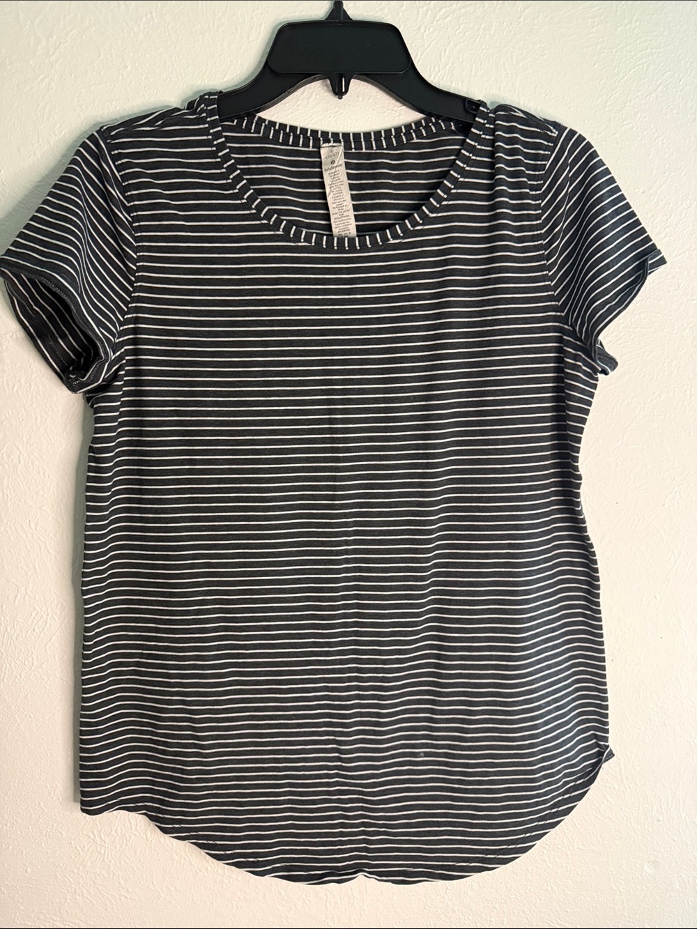 Lululemon Women's Black & White Striped Short Sleeve Tee